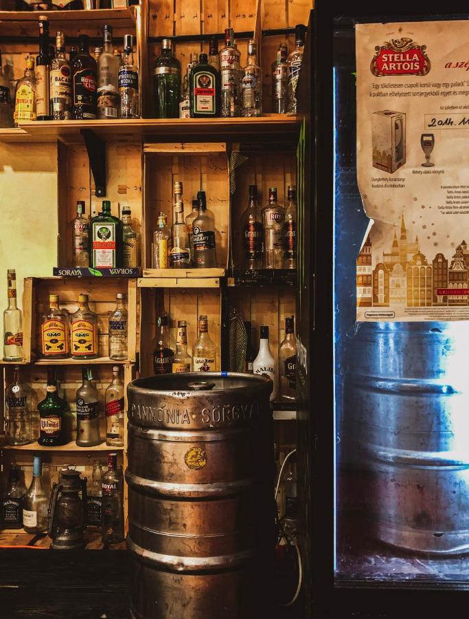 Whole Basement Former Pub3 For Bachelor / Bachelorette Party Budapest Exterior photo