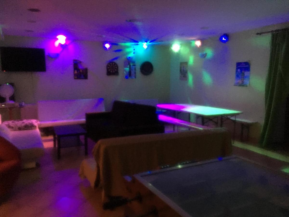 Whole Basement Former Pub3 For Bachelor / Bachelorette Party Budapest Exterior photo