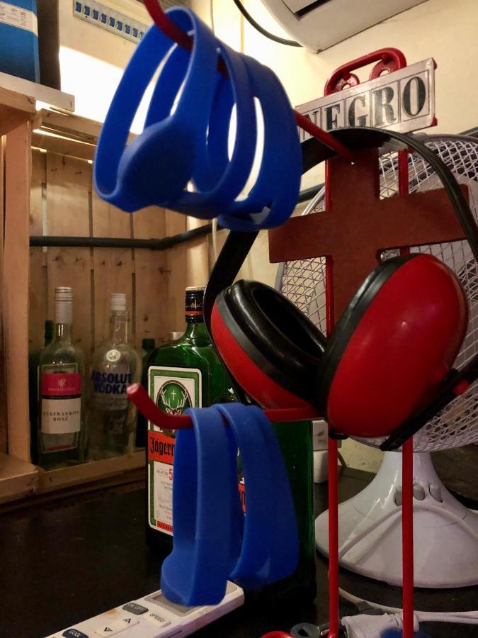 Whole Basement Former Pub3 For Bachelor / Bachelorette Party Budapest Exterior photo