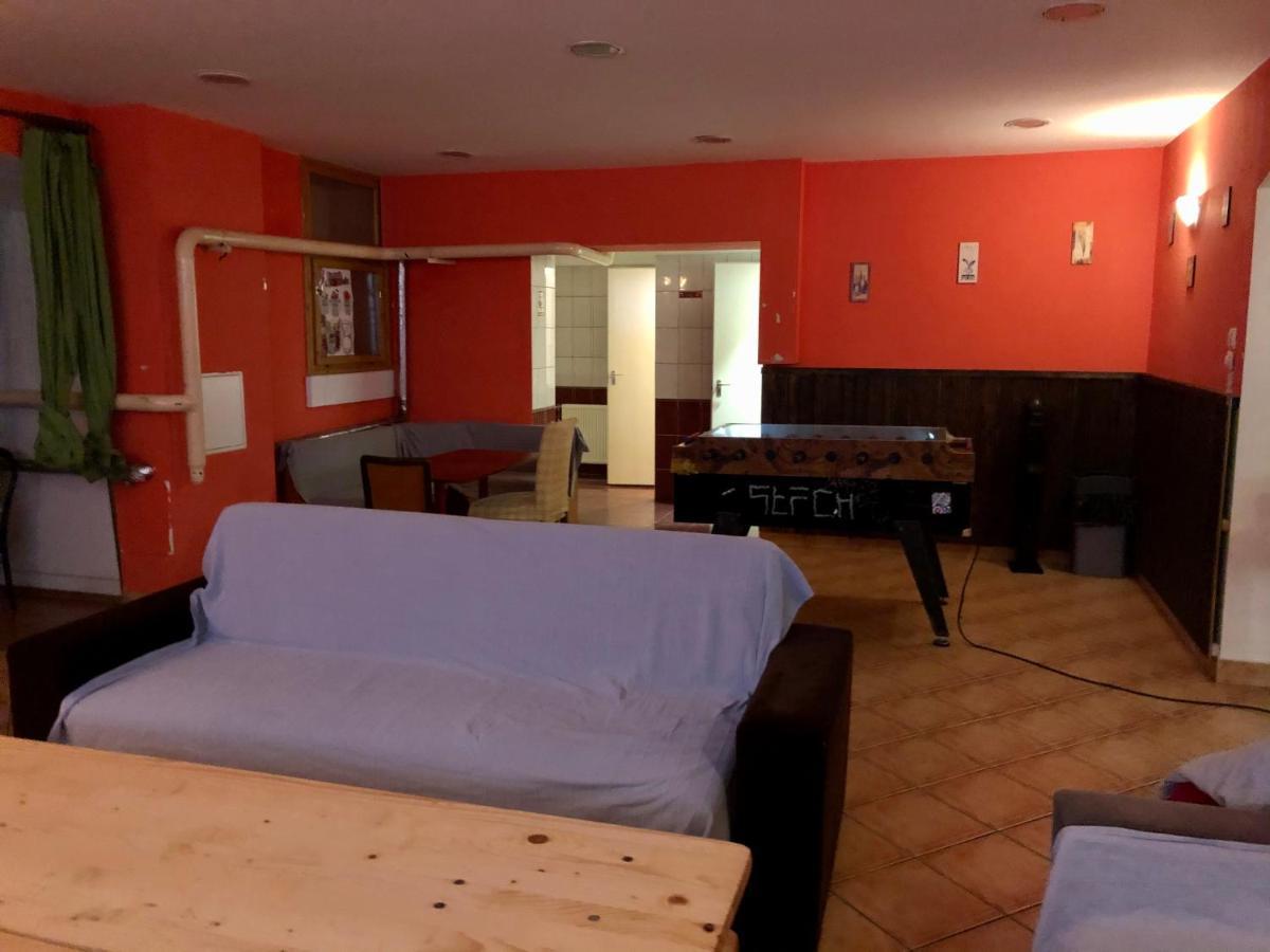 Whole Basement Former Pub3 For Bachelor / Bachelorette Party Budapest Exterior photo