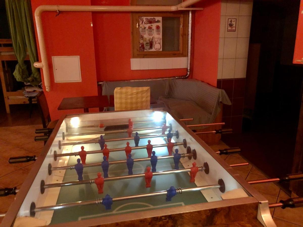 Whole Basement Former Pub3 For Bachelor / Bachelorette Party Budapest Exterior photo